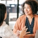 Cómo mejorar tus habilidades comunicativas para entrevistas y entornos de trabajo